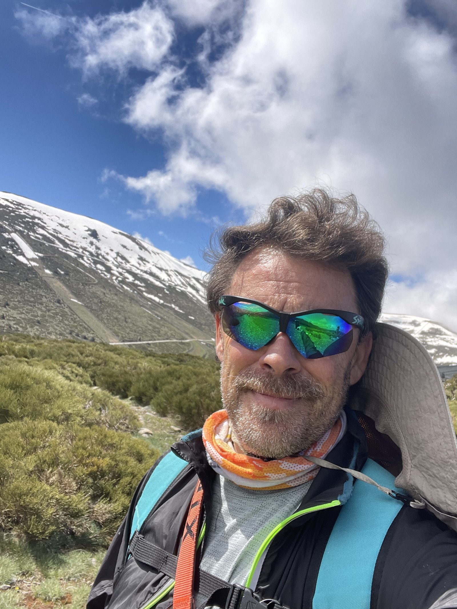 Nacho en el monte, terapeuta de Quiromali